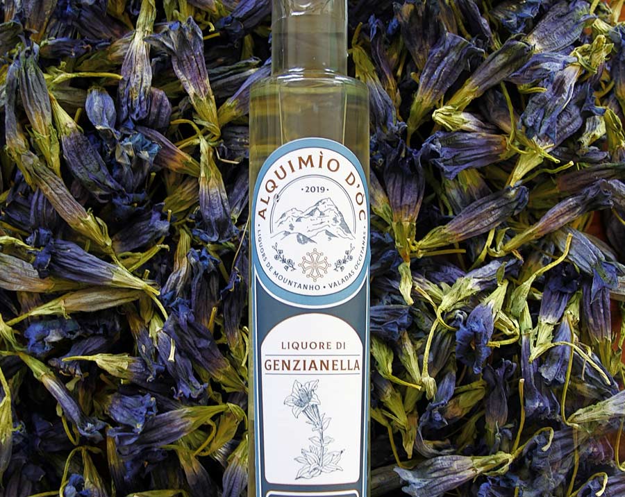 Genziana liquore delicato dalle proprietà digestive